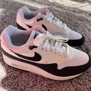 Brand new Nike Women's Air Max 1 Sneakers